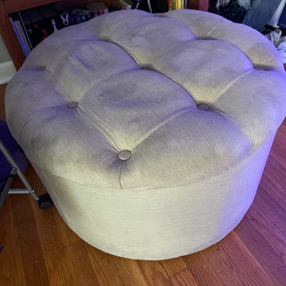 Ottoman! Holds 10 pair of shoes plus waaay more in the middle :) - Picture 2 of 3